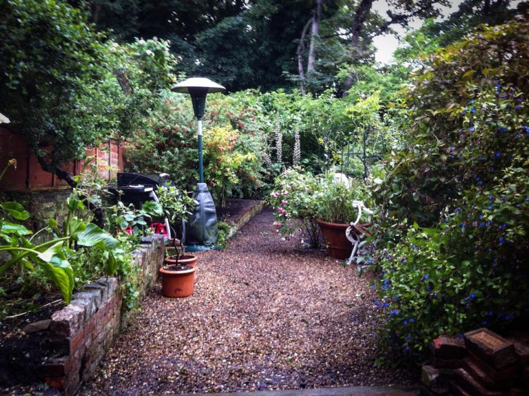 gravel garden paving